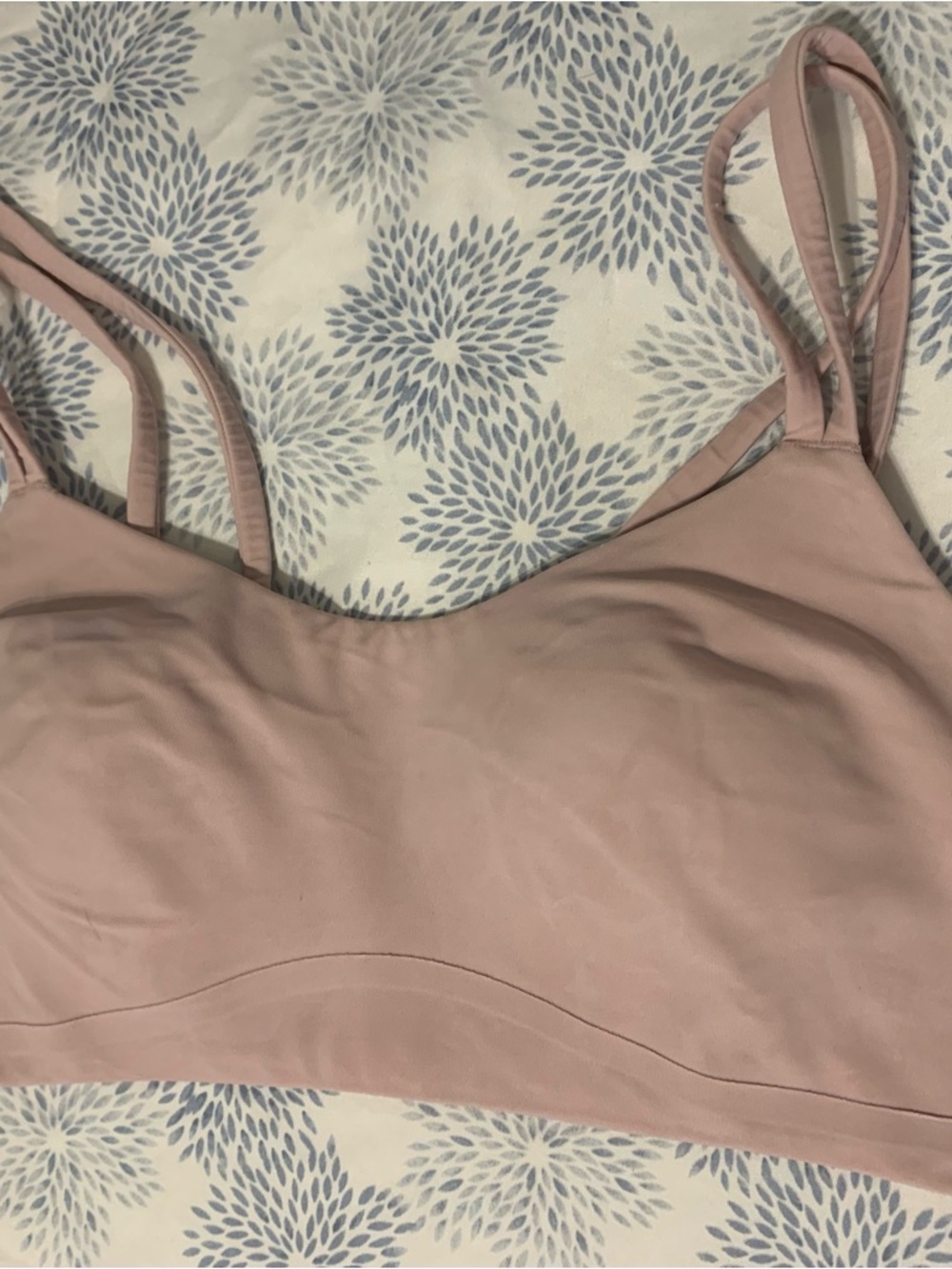 Lululemon Like a cloud bra - Picture 2 of 5